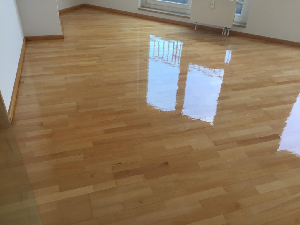 Parkett neu versiegeln Berlin